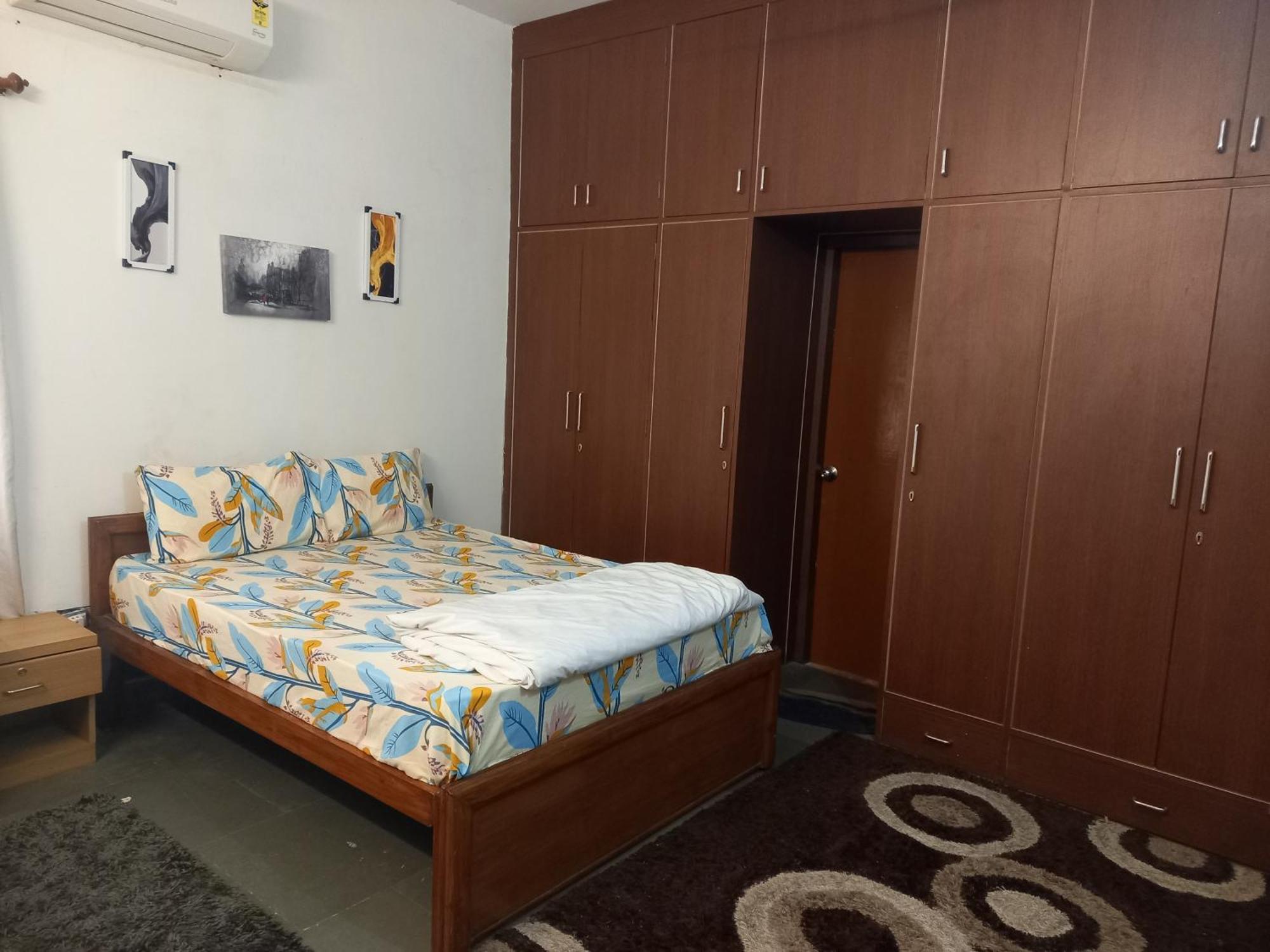 The English Gaon 4 Bhk Bhopal Bagian luar foto